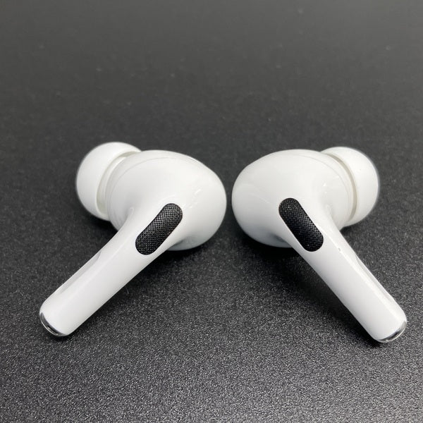 【中古】MagSafe充電ケース(USB-C)付きAirPods Pro(第2世代) MTJV3JA【秋葉原】