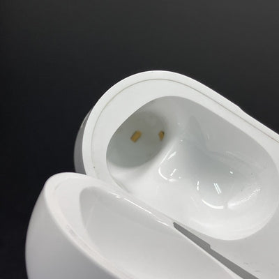 【中古】MagSafe充電ケース(USB-C)付きAirPods Pro(第2世代) MTJV3JA【秋葉原】