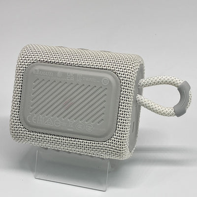 【中古】GO3 ホワイト【JBLGO3WHT】【秋葉原】