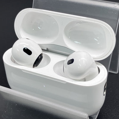 【中古】MagSafe充電ケース(USB-C)付きAirPods Pro(第2世代) MTJV3JA【秋葉原】