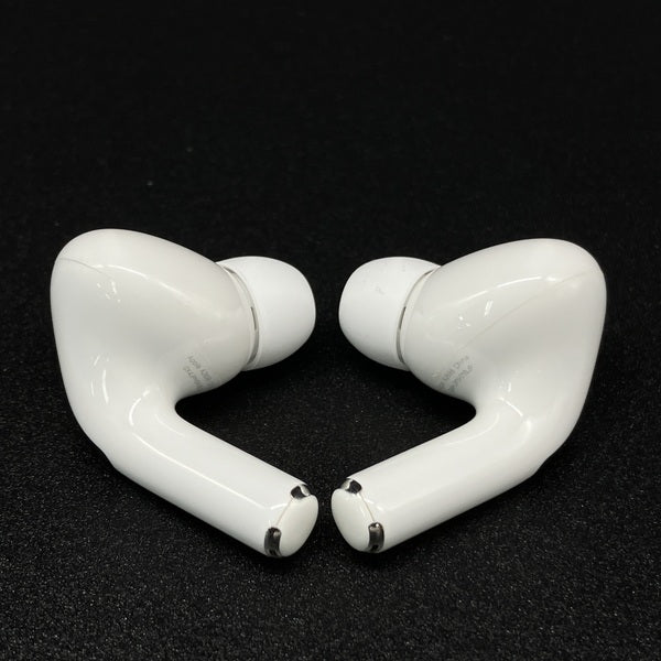 中古　AirPods Pro 2 AirPods Pro 第二世代 MagSafe充電ケース付き 中古 ホワイト