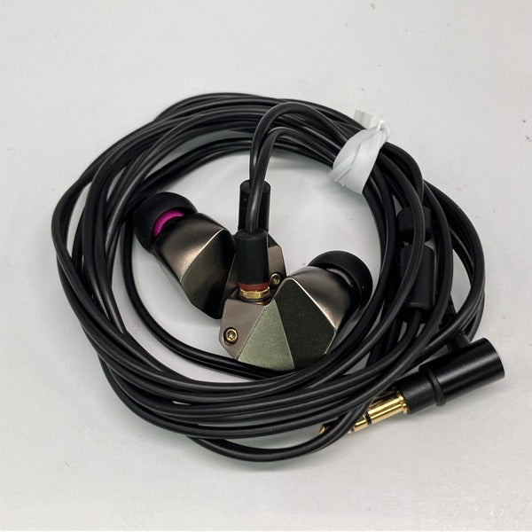 【中古】B2 【FI-B2BSSD】【秋葉原】