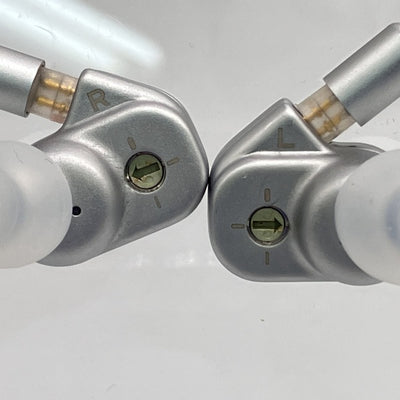 【中古】4U【秋葉原】