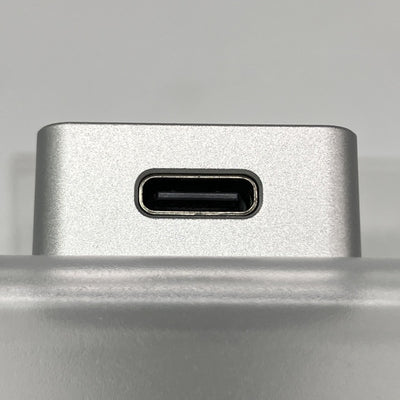 【中古】UA4 シルバー【秋葉原】