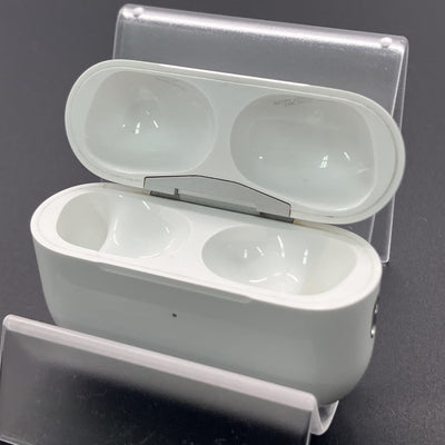 【中古】AirPods Pro (第2世代) 充電ケース (Lightning)【日本橋】