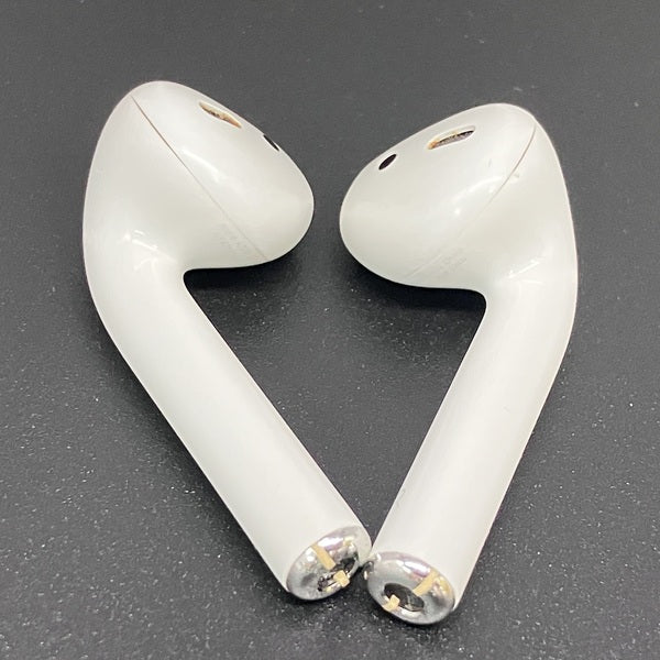 【中古】AirPods with Charging Case MV7N2J/A【秋葉原】