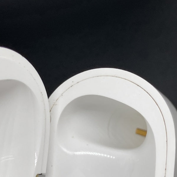 【中古】MagSafe充電ケース(USB-C)付きAirPods Pro(第2世代) MTJV3JA【秋葉原】