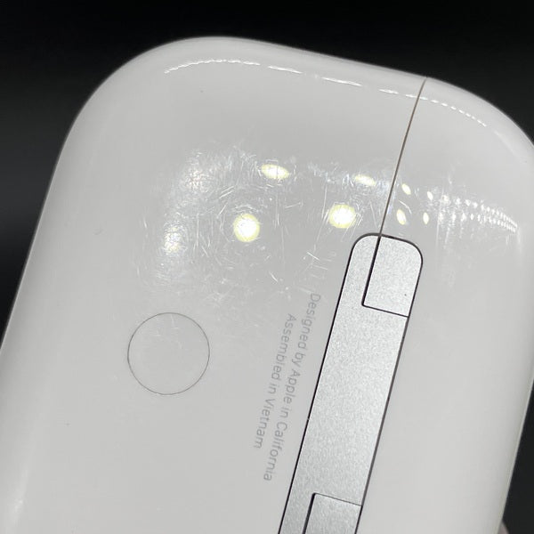 【中古】MagSafe充電ケース(USB-C)付きAirPods Pro(第2世代) MTJV3JA【秋葉原】