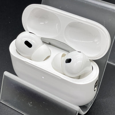 【中古】MagSafe充電ケース(USB-C)付きAirPods Pro(第2世代) MTJV3JA【秋葉原】