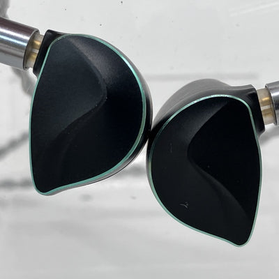 【中古】Winter ブラック (3.5mmプラグ)【秋葉原】