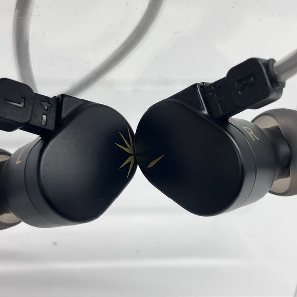 有線イヤホン 5点まとめ売り BQEYZ MOONDROP KZ 有線イヤホン 5点まとめ売り BQEYZ MOONDROP KZ