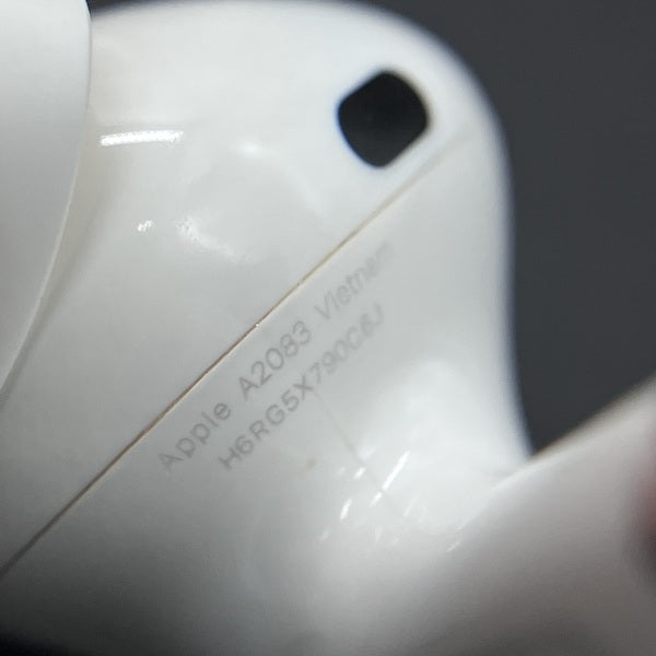 【中古】Apple AirPods Pro MLWK3J/A  (2021/Magsafe)【日本橋】