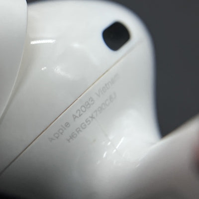【中古】Apple AirPods Pro MLWK3J/A  (2021/Magsafe)【日本橋】