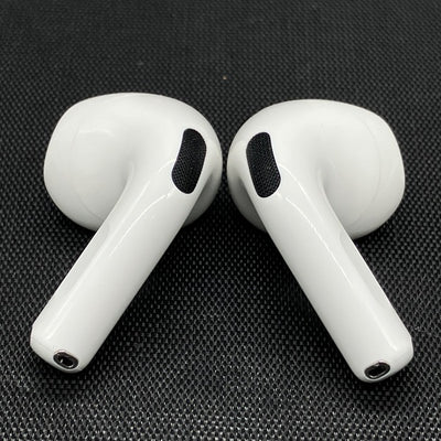 【中古】AirPods 4 MXP63J/A【秋葉原】