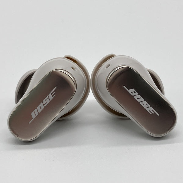 BOSE ULTRA earbuds ホワイト 中古美品 BOSE QuietComfort Ultra Earbuds ホワイトスモーク|中古