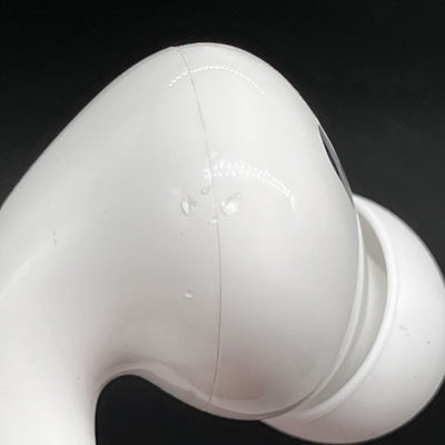 【中古】MagSafe充電ケース(USB-C)付きAirPods Pro(第2世代) MTJV3JA【秋葉原】