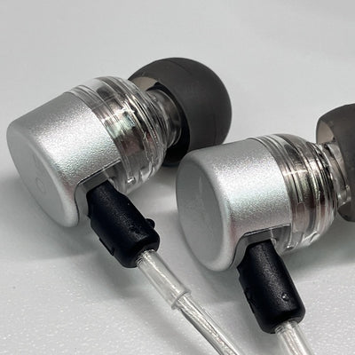 【中古】ONE iS【日本橋】