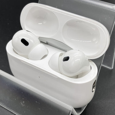 【中古】MagSafe充電ケース(USB-C)付きAirPods Pro(第2世代) MTJV3JA【秋葉原】