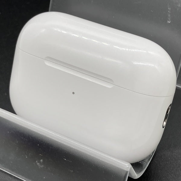 【中古】MagSafe充電ケース(USB-C)付きAirPods Pro(第2世代) MTJV3JA【秋葉原】