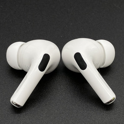 【中古】MagSafe充電ケース(USB-C)付きAirPods Pro(第2世代) MTJV3JA【秋葉原】