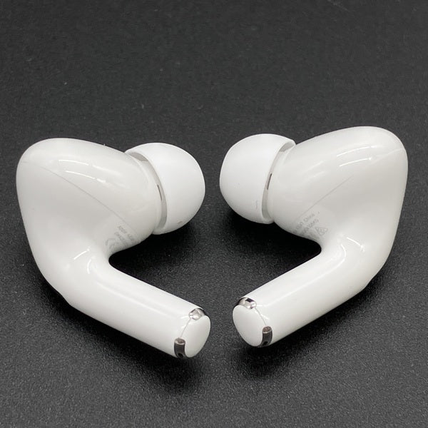 AirPods Pro 2 本体 ケース付き 中古 Apple 【中古】AirPods Pro (第2世代) 充電ケース (Lightning