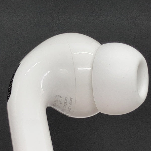 【中古】MagSafe充電ケース(USB-C)付きAirPods Pro(第2世代) MTJV3JA【秋葉原】