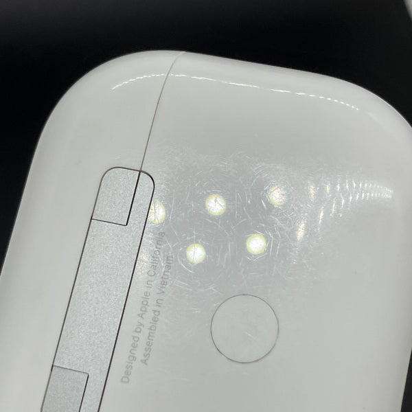 Apple 【中古】MagSafe充電ケース(USB-C)付きAirPods Pro(第2世代