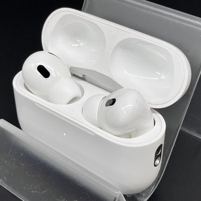 【中古】MagSafe充電ケース(USB-C)付きAirPods Pro(第2世代) MTJV3JA【秋葉原】
