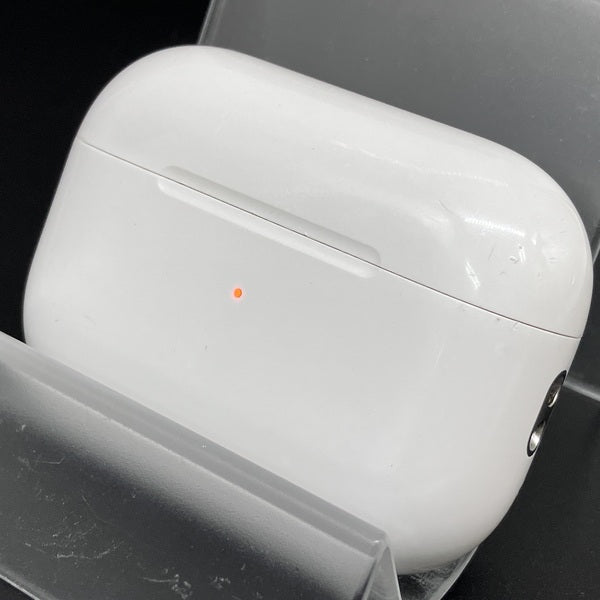 【中古】MagSafe充電ケース(USB-C)付きAirPods Pro(第2世代) MTJV3JA【秋葉原】