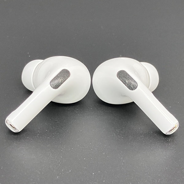 【中古】MagSafe充電ケース(USB-C)付きAirPods Pro(第2世代) MTJV3JA【秋葉原】