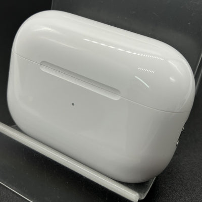 【中古】MagSafe充電ケース(USB-C)付きAirPods Pro(第2世代) MTJV3JA（海外モデル）【秋葉原】