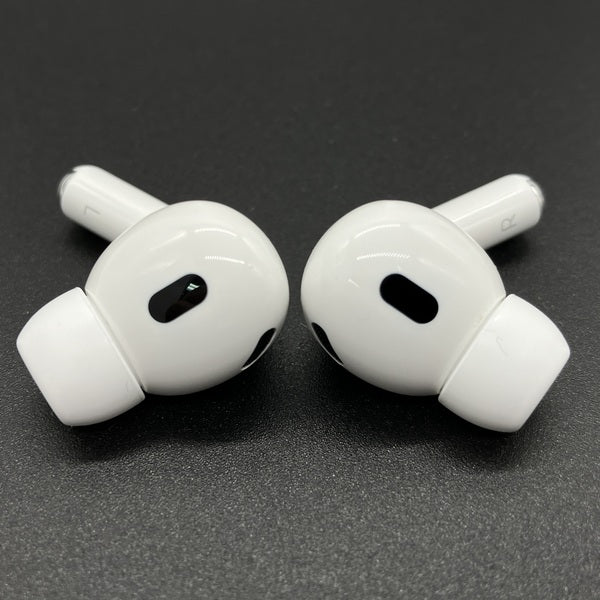 【中古】MagSafe充電ケース(USB-C)付きAirPods Pro(第2世代) MTJV3JA（海外モデル）【秋葉原】