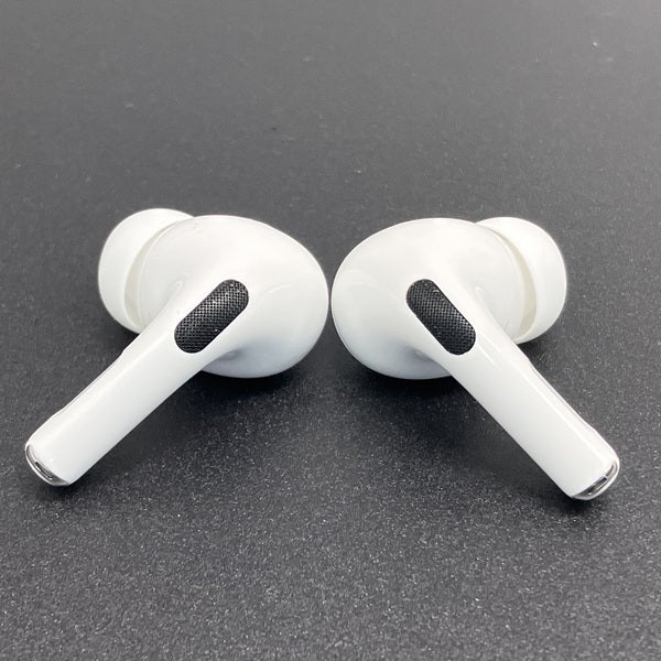 【中古】MagSafe充電ケース(USB-C)付きAirPods Pro(第2世代) MTJV3JA【秋葉原】