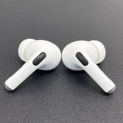 【中古】MagSafe充電ケース(USB-C)付きAirPods Pro(第2世代) MTJV3JA【秋葉原】
