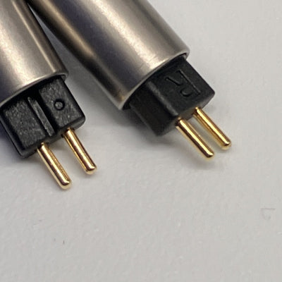 【中古】06シリーズ 4.4(5極)-2pin(CIEM) (L/R)【iect_06_bl4c_120】【秋葉原】