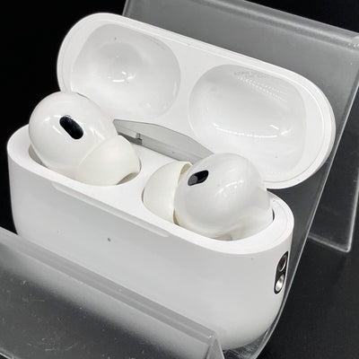 【中古】MagSafe充電ケース(USB-C)付きAirPods Pro(第2世代) MTJV3JA【名古屋】