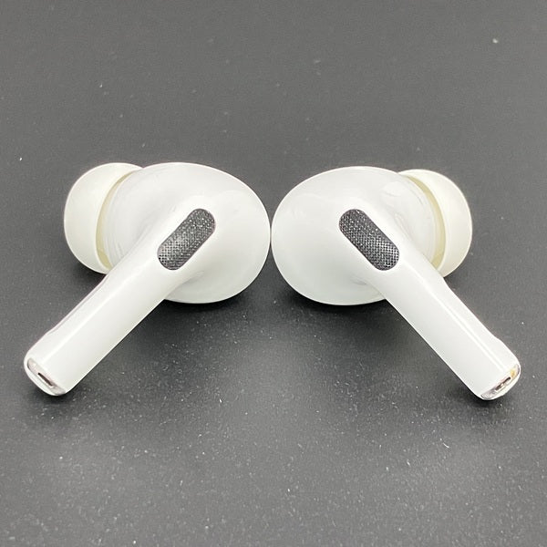 Apple 【中古】MagSafe充電ケース(USB-C)付きAirPods Pro(第2