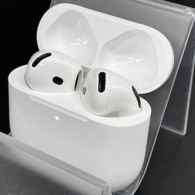【中古】AirPods 4 MXP93J/A（アクティブノイズキャンセリング搭載）【名古屋】