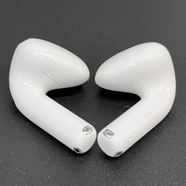 【中古】AirPods 4 MXP93J/A（アクティブノイズキャンセリング搭載）【名古屋】