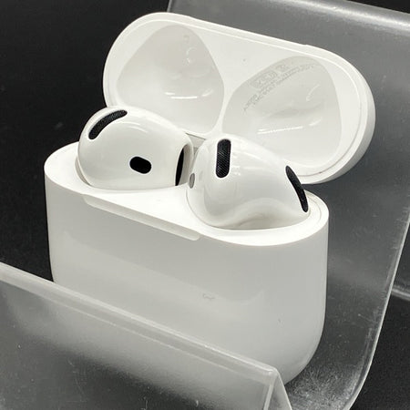 初*者様 再出品AirPods4ANC搭載ホワイト 本体 Apple AirPods 4 with Active Noise Cancellation - White MXP93LL/A