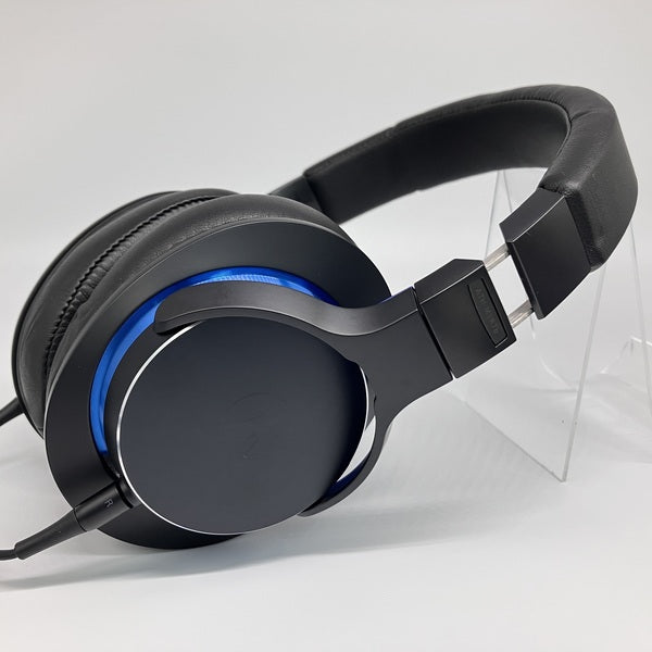 【未使用】audio-technica ポータブルヘッドホン ATH-MSR7b Amazon.co.jp: オーディオテクニカ ATH-MSR7b BK ヘッドホン 有線