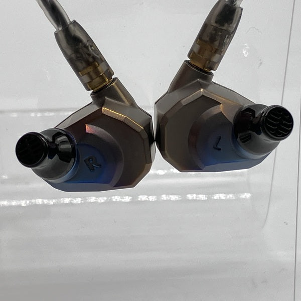 Campfire Audio 【中古】Moon Rover 【CAM-2279】【秋葉原】 – e☆イヤホン