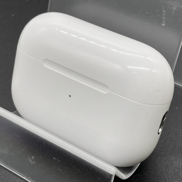 【中古】MagSafe充電ケース(USB-C)付きAirPods Pro(第2世代) MTJV3JA【秋葉原】