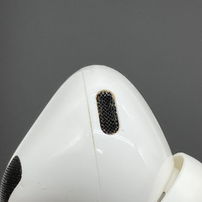 【中古】MagSafe充電ケース(USB-C)付きAirPods Pro(第2世代) MTJV3JA【秋葉原】