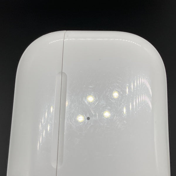 【中古】MagSafe充電ケース(USB-C)付きAirPods Pro(第2世代) MTJV3JA【秋葉原】
