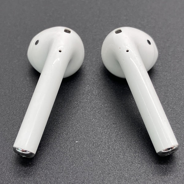 【中古】AirPods with Charging Case MV7N2J/A【秋葉原】