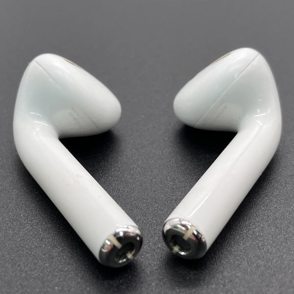 Apple 【中古】AirPods with Charging Case MV7N2J/A【秋葉原】 – e