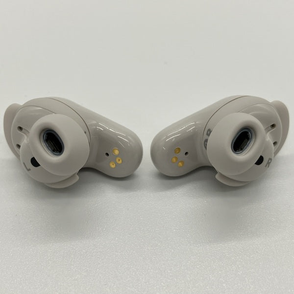 【中古】QuietComfort Ultra Earbuds White Smoke【秋葉原】