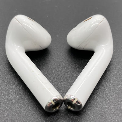 【中古】AirPods with Charging Case MV7N2J/A【名古屋】