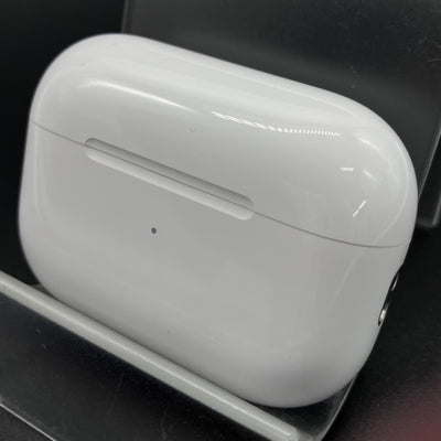 【中古】MagSafe充電ケース(USB-C)付きAirPods Pro(第2世代) MTJV3JA【秋葉原】